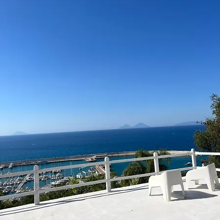 La Casa Del Nespolo - Exclusive Country - Seaview Pool & Self Check-in (adults Only) *