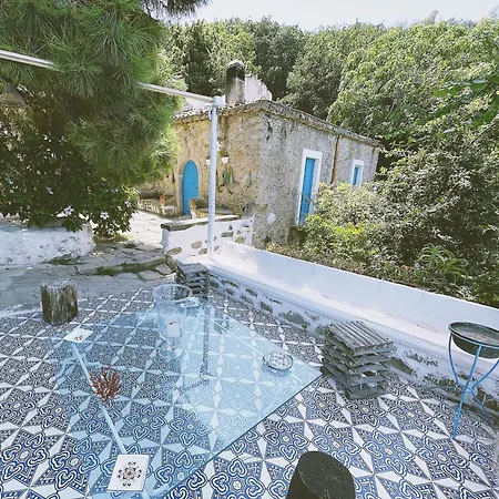 La Casa Del Nespolo - Exclusive Country - Seaview Pool & Self Check-in (adults Only) Guest house Capo d'Orlando