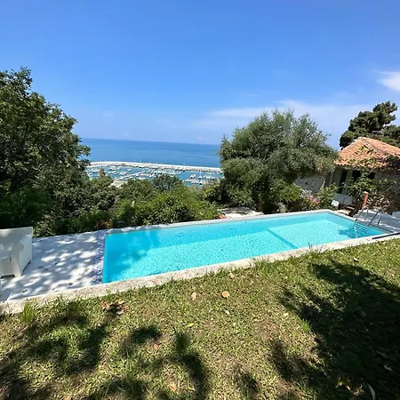 La Casa Del Nespolo - Exclusive Country - Seaview Pool & Self Check-in (adults Only) *