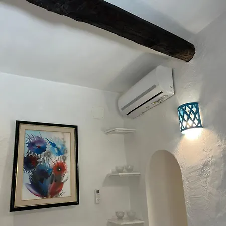 Guest house La Casa Del Nespolo - Exclusive Country - Seaview Pool & Self Check-in (adults Only) Capo d'Orlando