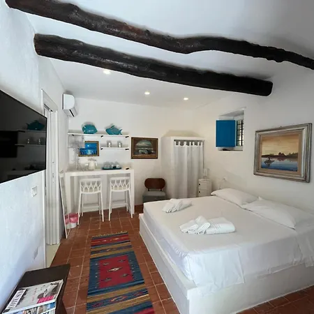 Guest house La Casa Del Nespolo - Exclusive Country - Seaview Pool & Self Check-in (adults Only) *