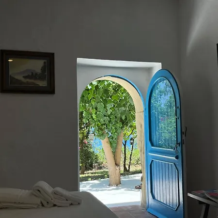 La Casa Del Nespolo - Exclusive Country - Seaview Pool & Self Check-in (adults Only) Guest house