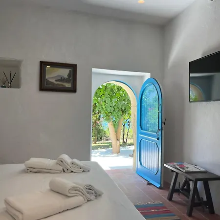 La Casa Del Nespolo - Exclusive Country - Seaview Pool & Self Check-in (adults Only) Guest house Capo d'Orlando