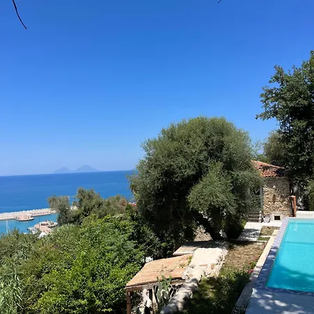 Guest house La Casa Del Nespolo - Exclusive Country - Seaview Pool & Self Check-in (adults Only)